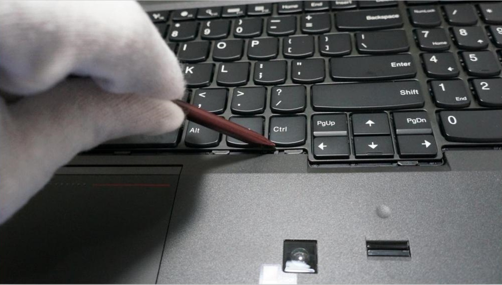 How to Clean a Laptop Keyboard?